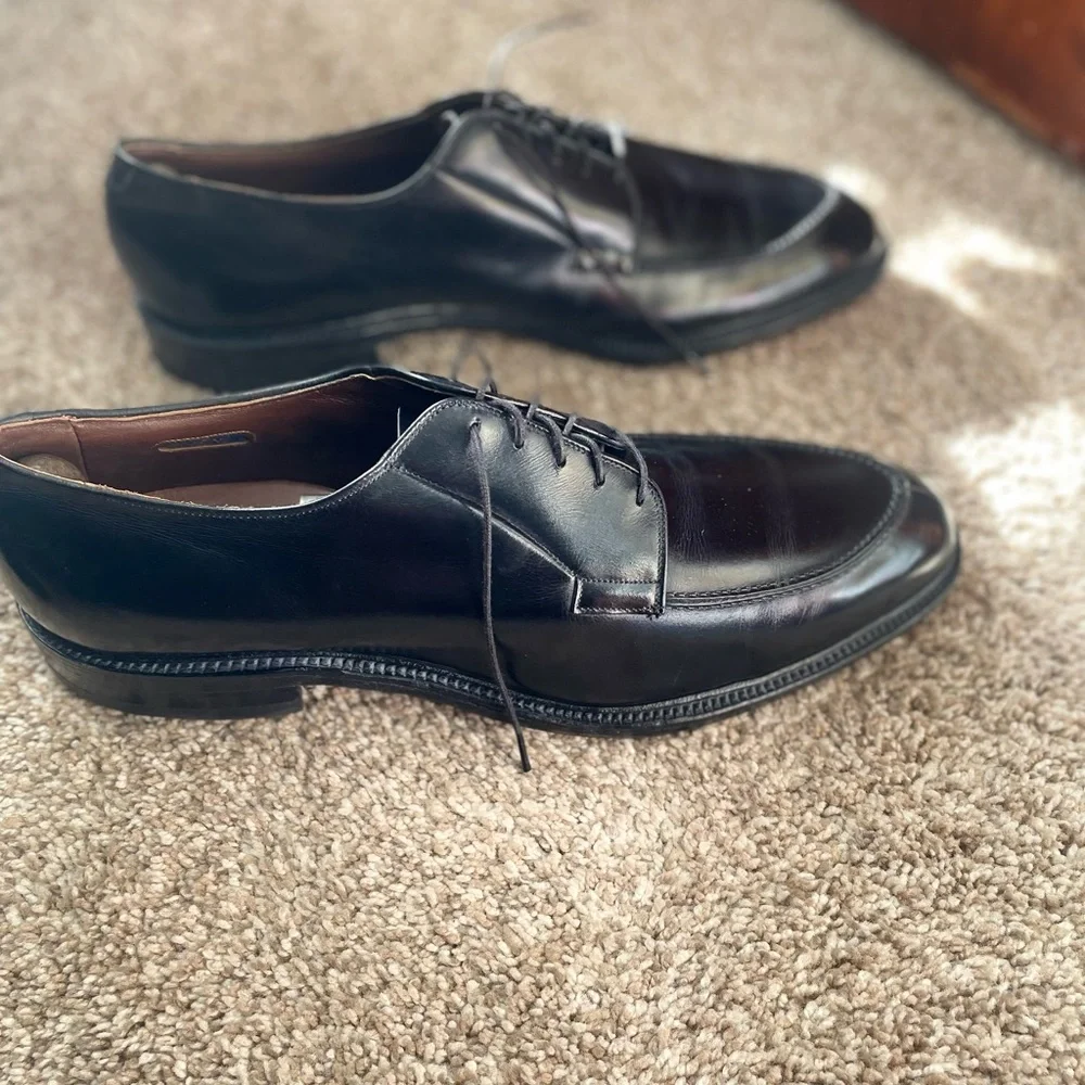 Allen Edmonds split toe - Picture 2 of 3